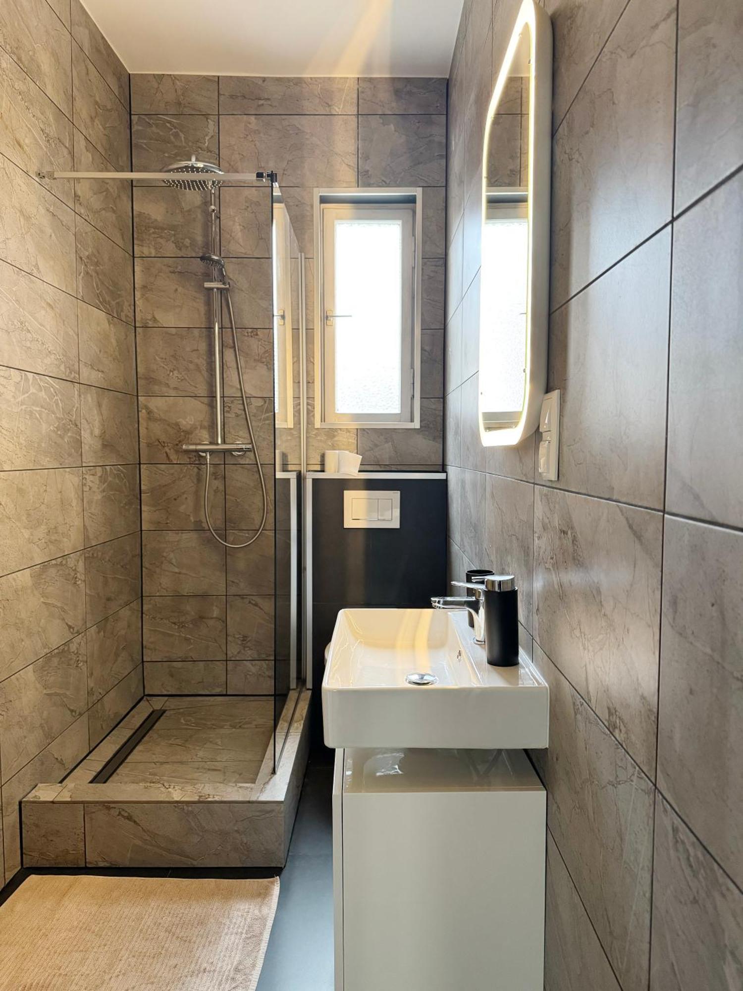 Huge Apartment With Sauna And Free Parking Duisburg Eksteriør bilde
